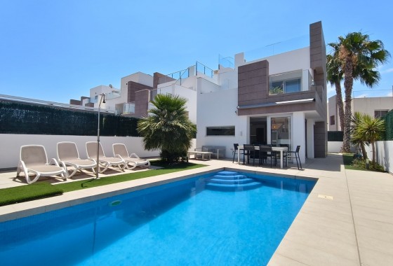 Villa - Venta - Guardamar del Segura - El Raso