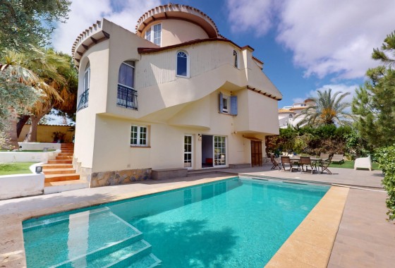 Villa - Venta - Orihuela Costa - La Zenia