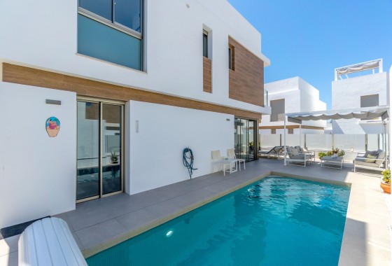 Villa - Venta - Orihuela Costa - Villamartin