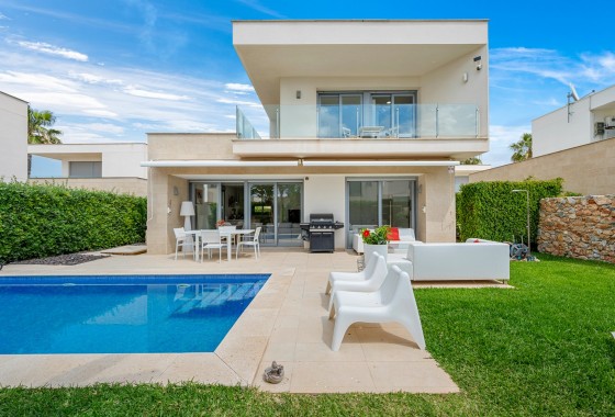 Villa - Venta - Orihuela - Vistabella Golf
