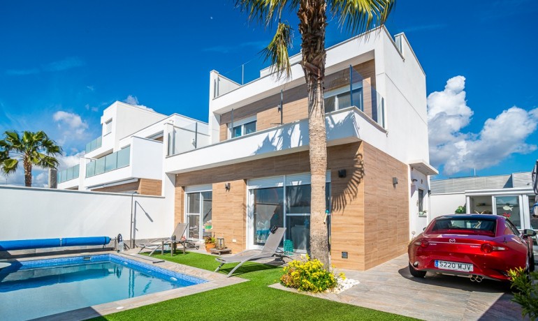 Villa - Venta - Pilar de la Horadada -
                Pilar de la Horadada