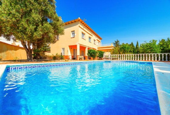 Villa - Venta - Torrevieja - La Mata