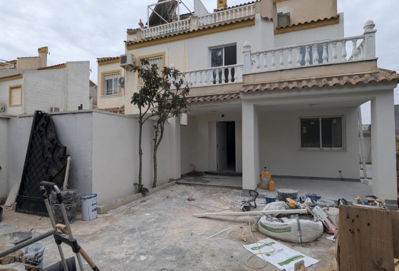 Villa - Venta - Torrevieja - Torrevieja