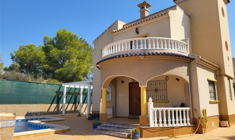 Villa - Venta - Villamartin -
                Villamartin
