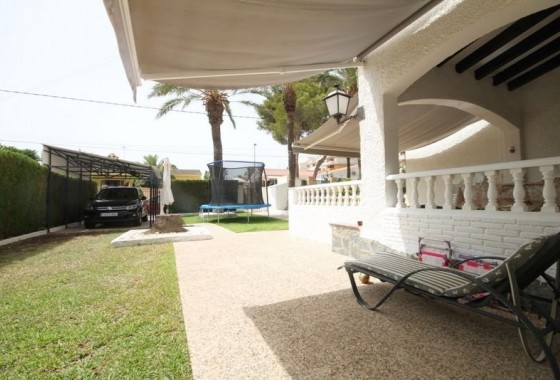 Villa - Venta -  - 