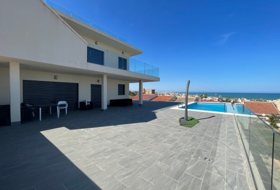 Villa - Venta -  - 