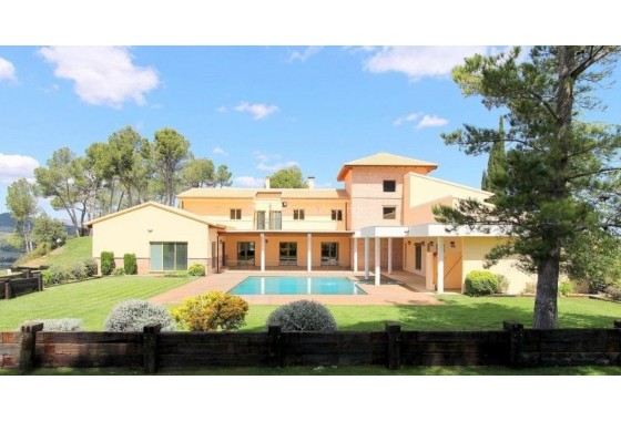 Villa - Venta -  - 