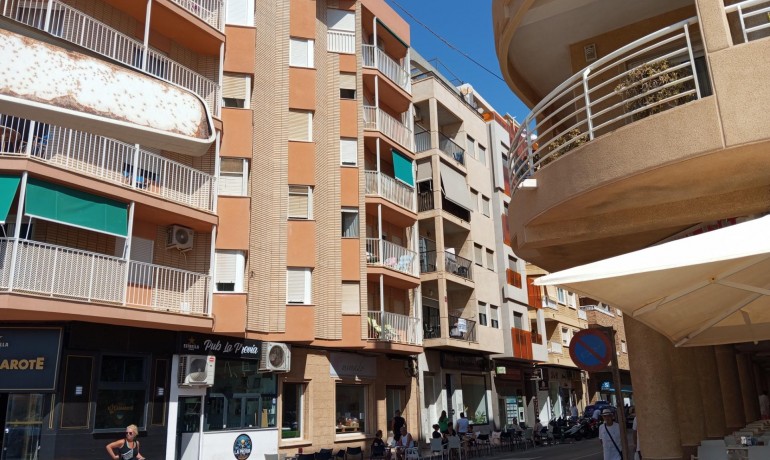 Revente - Appartement / Flat -
Torrevieja* - La Mata*