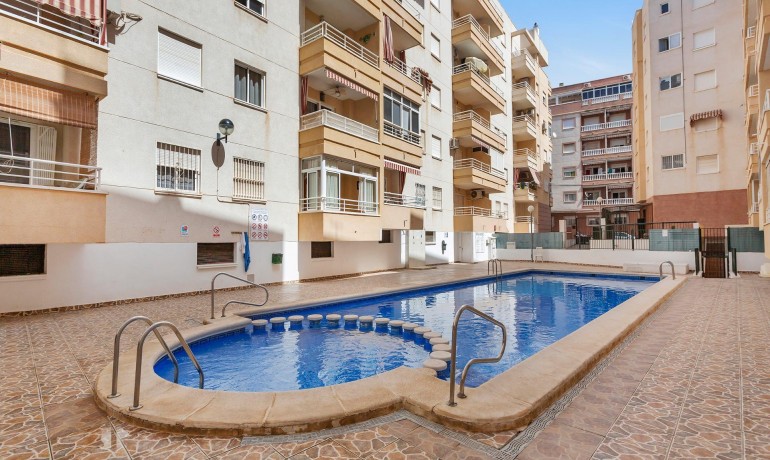 Herverkoop - Appartement / Flat -
Torrevieja* - Playa de los Locos*