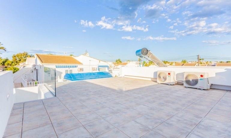 Nieuwbouw - Villa -
Torrevieja* - Torreta Florida*