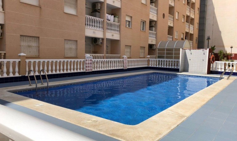 Revente - Appartement / Flat -
Torrevieja* - Estacion de autobuses*