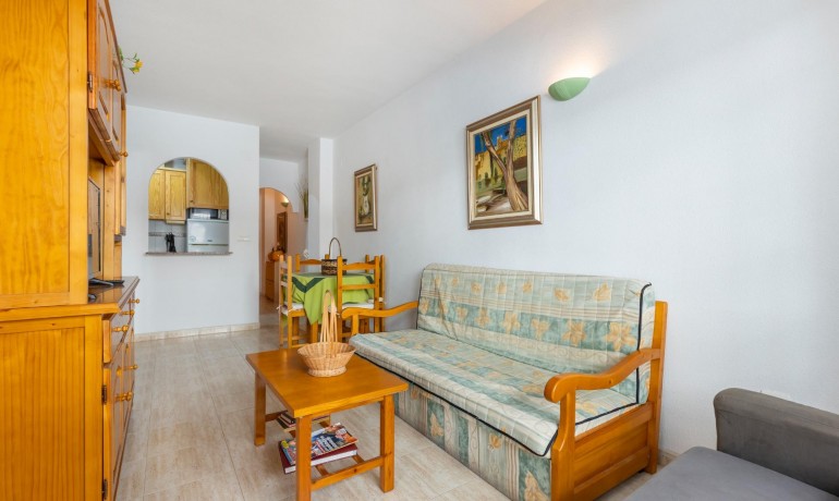 Herverkoop - Appartement / Flat -
Torrevieja* - Estacion de autobuses*