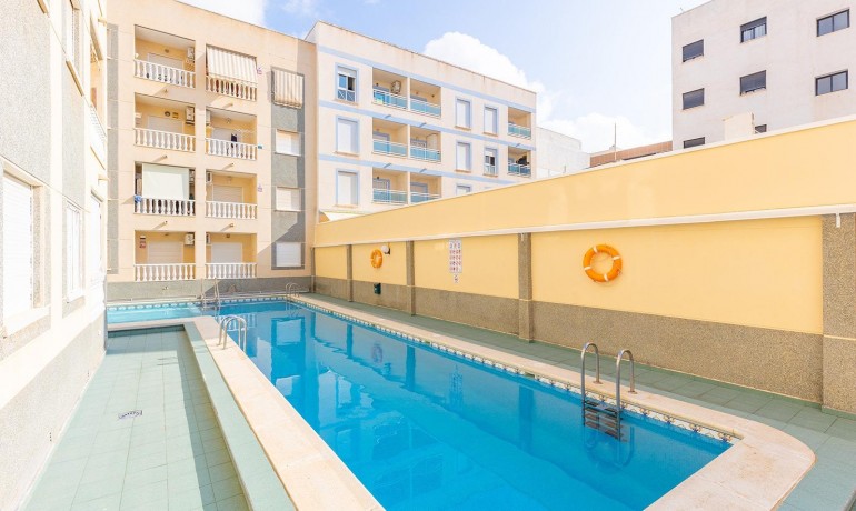 Herverkoop - Appartement / Flat -
Torrevieja* - torrevieja