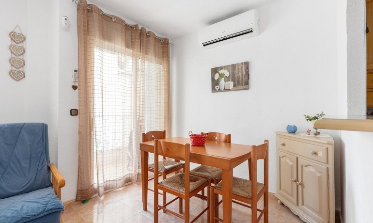 Herverkoop - Appartement / Flat -
Torrevieja* - torrevieja