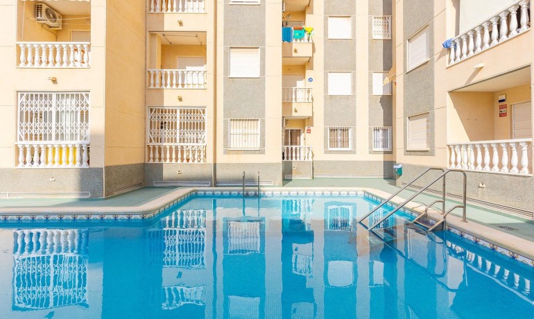 Herverkoop - Appartement / Flat -
Torrevieja* - torrevieja