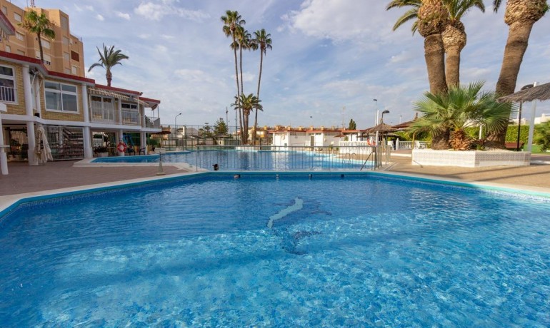 Herverkoop - Villa -
Torrevieja* - Aguas nuevas 1