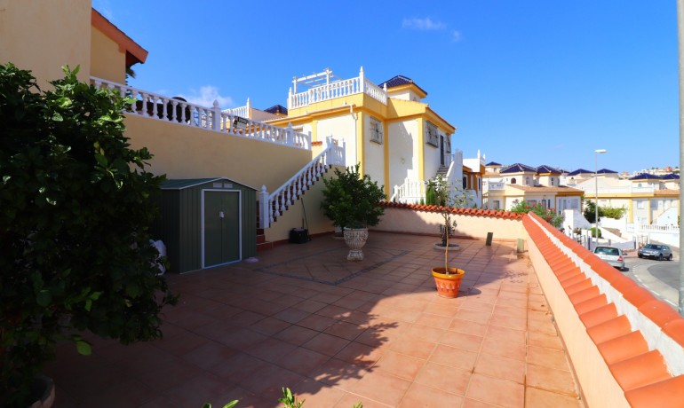 Sale - Villa -
Cuidad Quesada* - La Marquesa