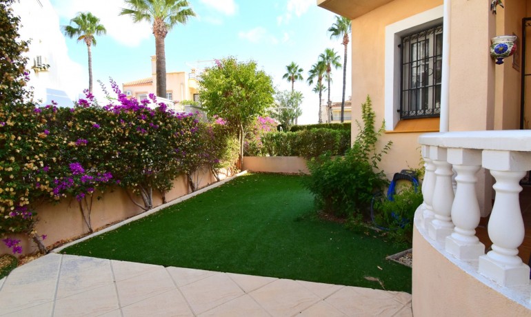 Herverkoop - Appartement / Flat -
Orihuela Costa - Playa Flamenca