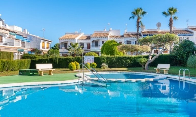 Herverkoop - Huis -
Torrevieja - Lago Jardin