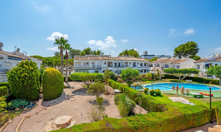 Herverkoop - Huis -
Torrevieja - Lago Jardin