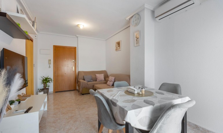 Revente - Appartement / Flat -
Torrevieja - Nueva Torrevieja