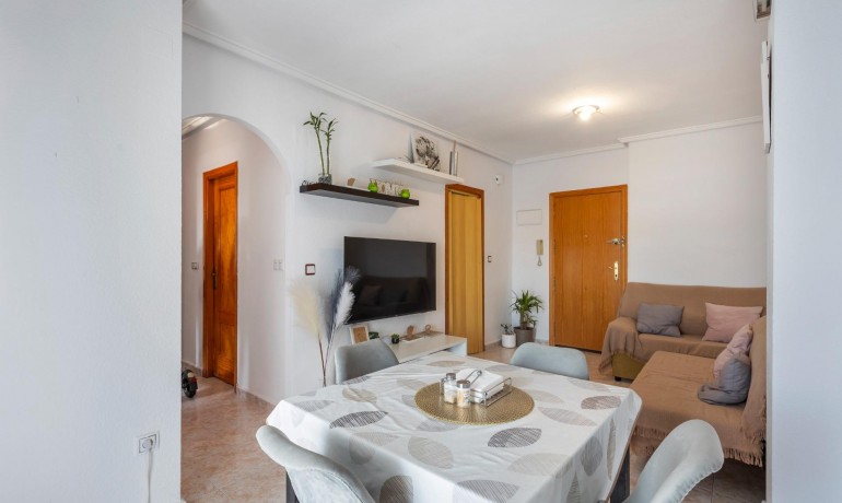 Herverkoop - Appartement / Flat -
Torrevieja - Nueva Torrevieja