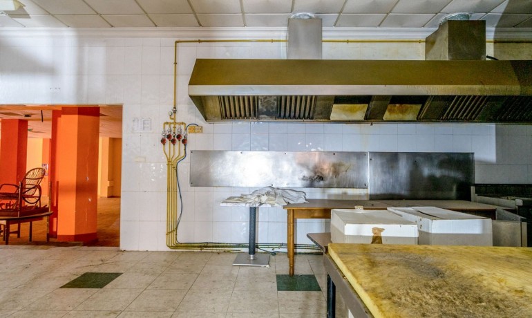 Revente - Commercial -
Torrevieja*