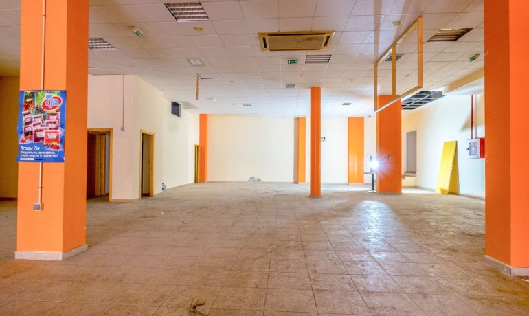 Revente - Commercial -
Torrevieja*