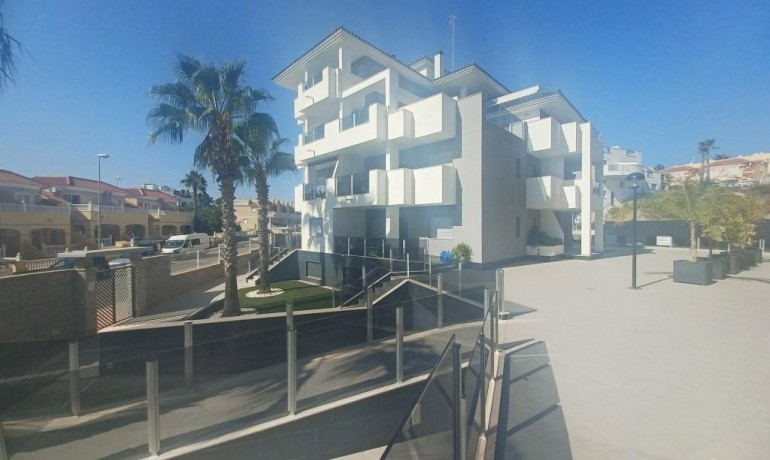 Sale - Apartment / Flat -
Orihuela Costa - Las Filipinas