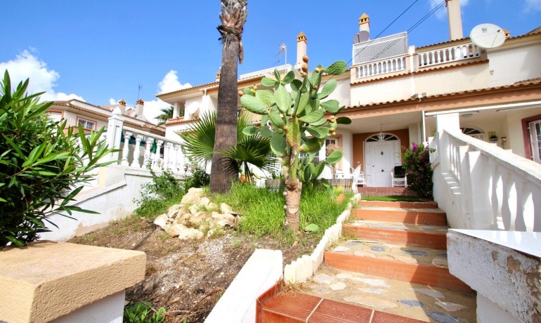 Sale - Townhouse -
Villamartin