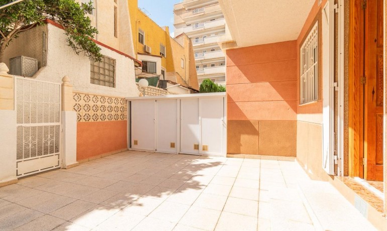 Revente - Appartement / Flat -
Torrevieja - Nueva Torrevieja