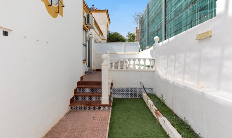 Revente - Maison de ville -
Torrevieja