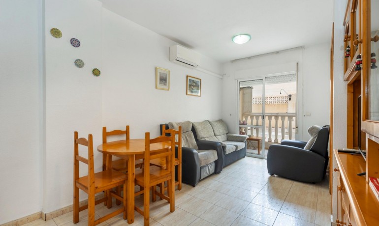 Revente - Appartement / Flat -
Torrevieja - El molino