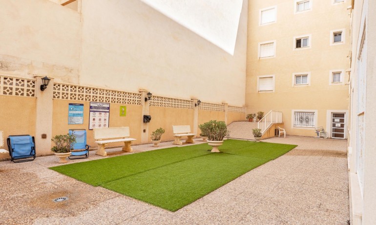 Revente - Appartement / Flat -
Torrevieja - El molino