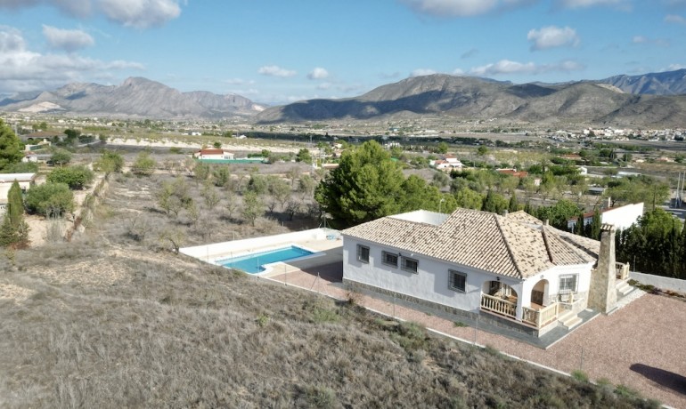 Revente - Villa -
Alicante* - Hondon de los Frailes*