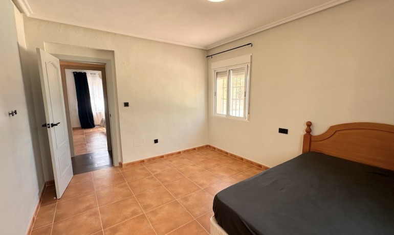 Sale - Villa -
Alicante* - Hondon de los Frailes*