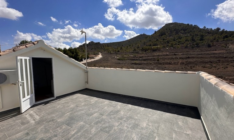 Sale - Villa -
Alicante* - Hondon de los Frailes*