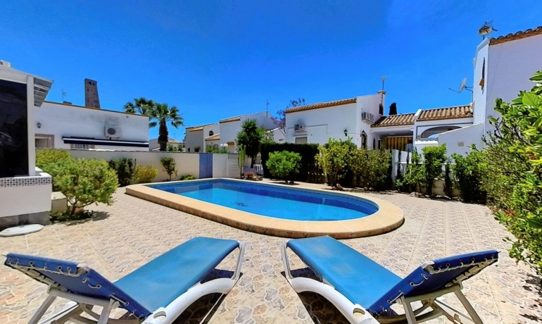 Sale - Villa -
Orihuela Costa* - Los Dolses*