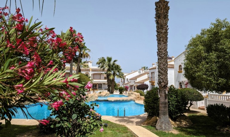 Sale - Villa -
Orihuela Costa* - Los Dolses*