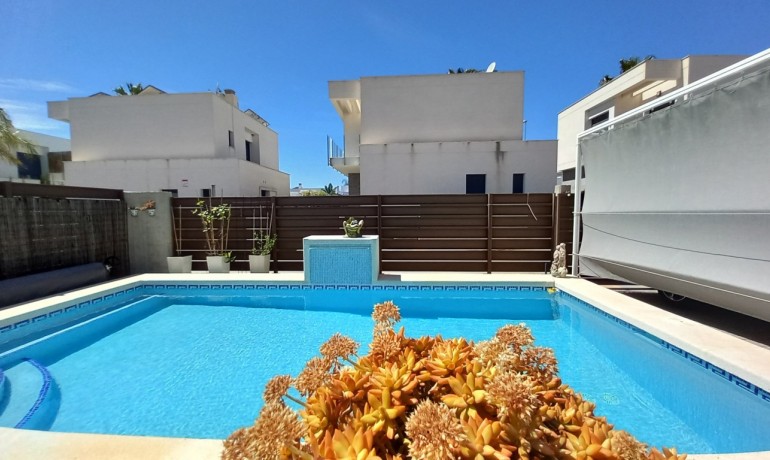 Sale - Villa -
Orihuela* - Vistabella Golf*