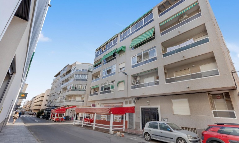 Sale - Apartment / Flat -
Torrevieja* - Estacion de autobuses*