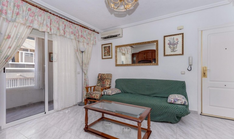 Sale - Apartment / Flat -
Torrevieja