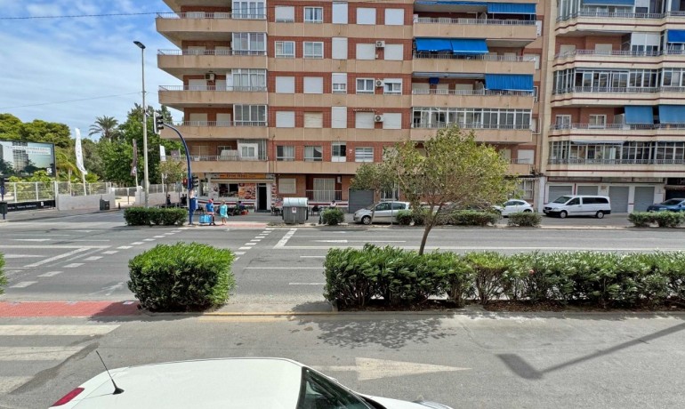 Herverkoop - Appartement / Flat -
Torrevieja* - Playa de los Náufragos*