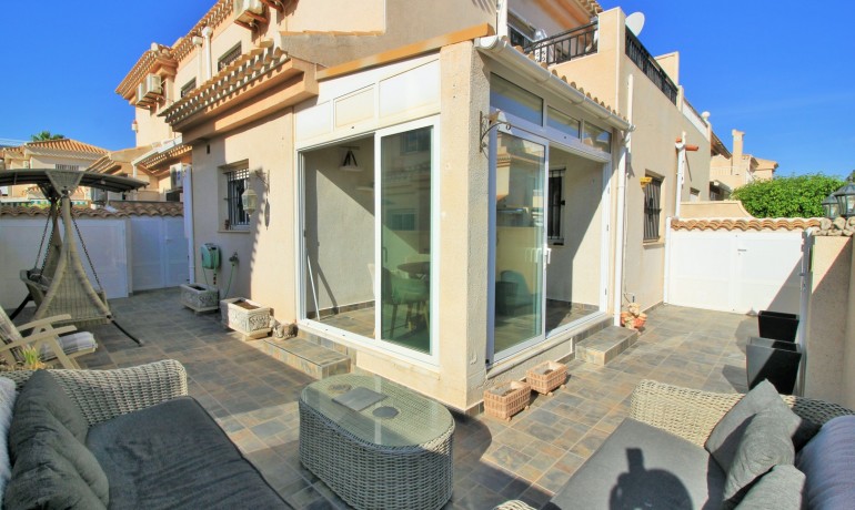 Sale - House -
Orihuela Costa* - Playa Flamenca*