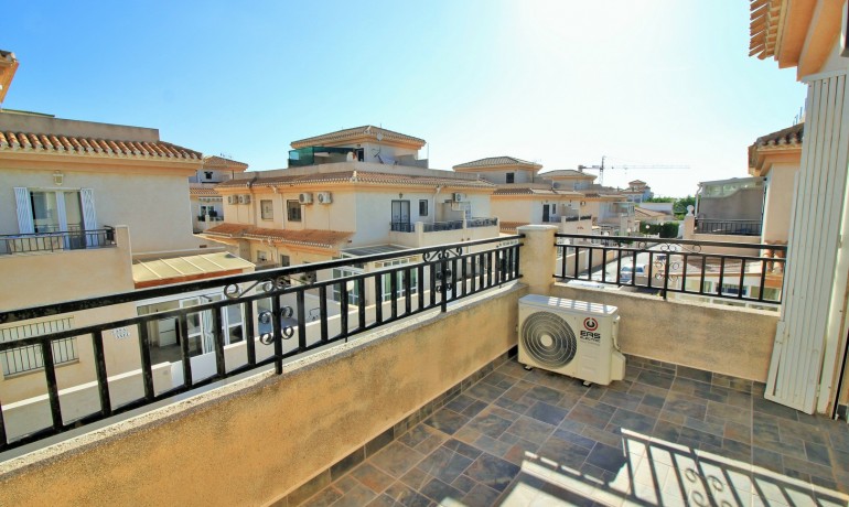 Herverkoop - Huis -
Orihuela Costa* - Playa Flamenca*