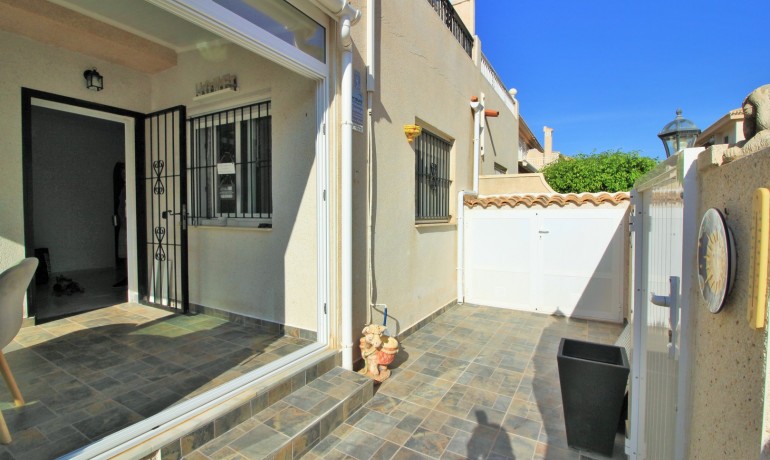 Sale - House -
Orihuela Costa* - Playa Flamenca*