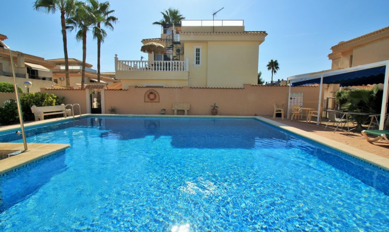 Sale - House -
Orihuela Costa* - Playa Flamenca*