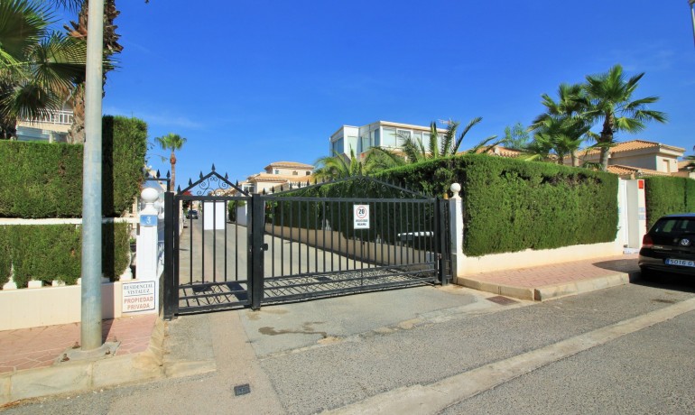 Sale - House -
Orihuela Costa* - Playa Flamenca*