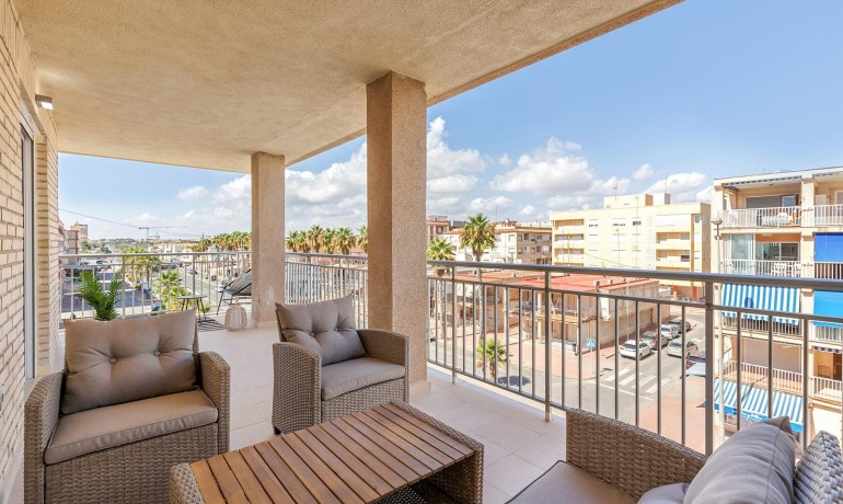 Revente - Appartement / Flat -
Torrevieja* - Playa de los Náufragos*