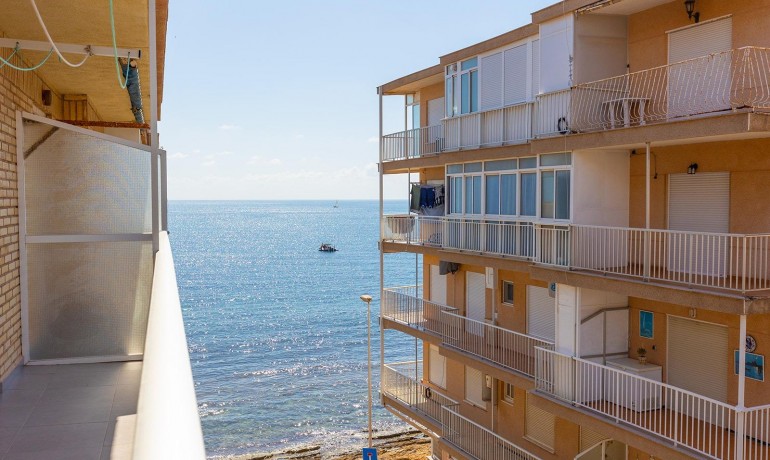 Sale - Apartment / Flat -
Torrevieja* - Playa de los Náufragos*